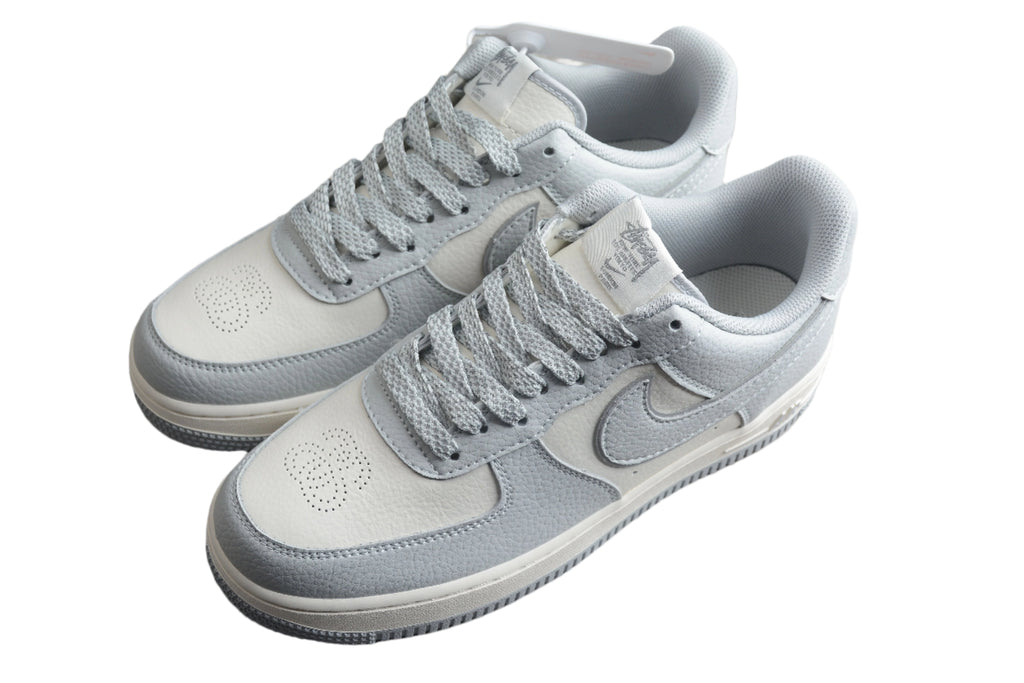Nike Air Force One White / Light Blue
