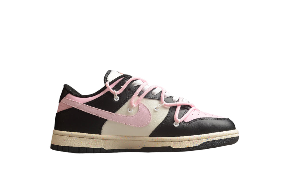 Nike Dunk Low  SB Black / Pink