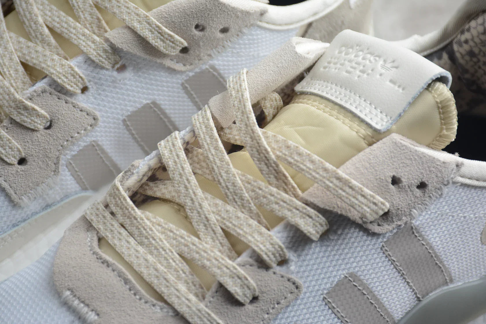 Adidas Jogger Boost White / Light Beige