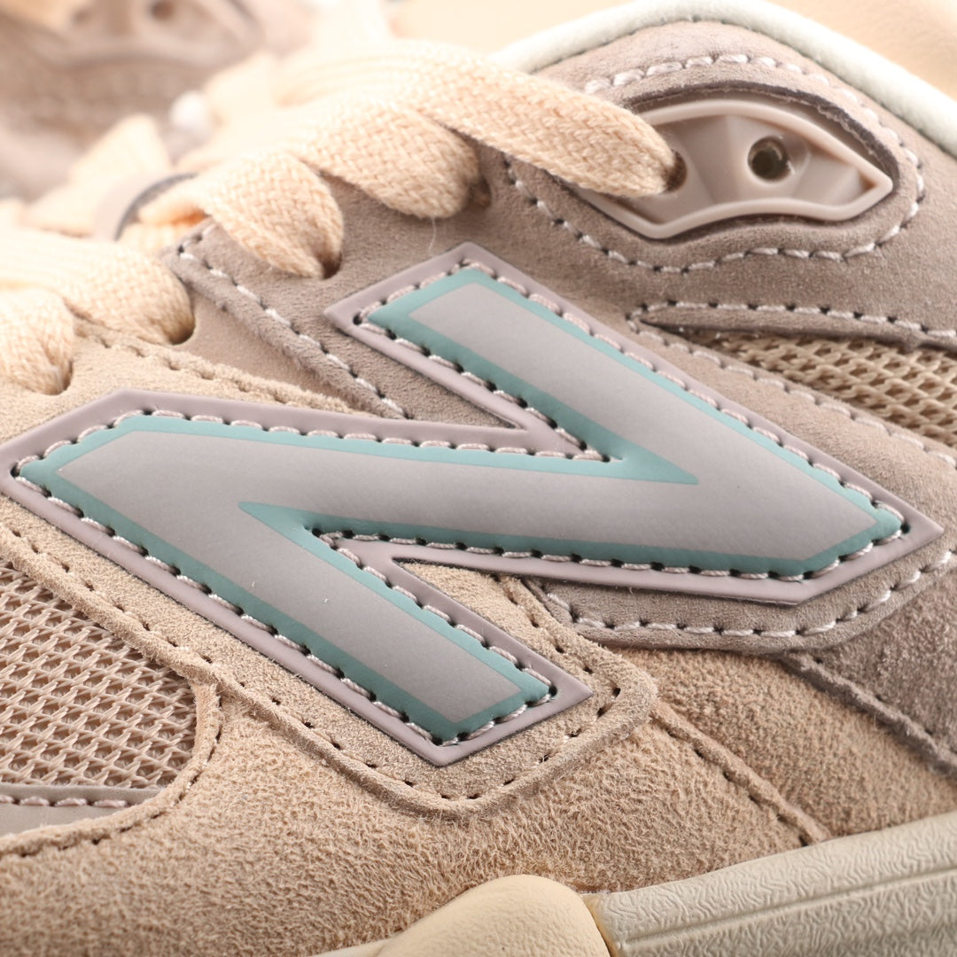 New Balance 9060 Ivory