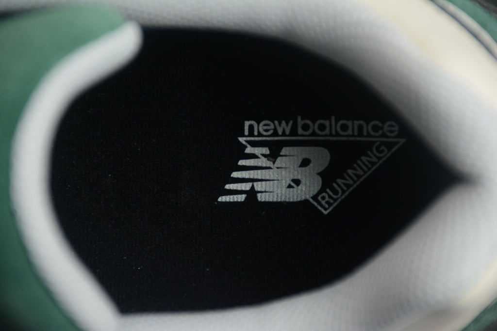 New Balance 9060 Team Forest Green