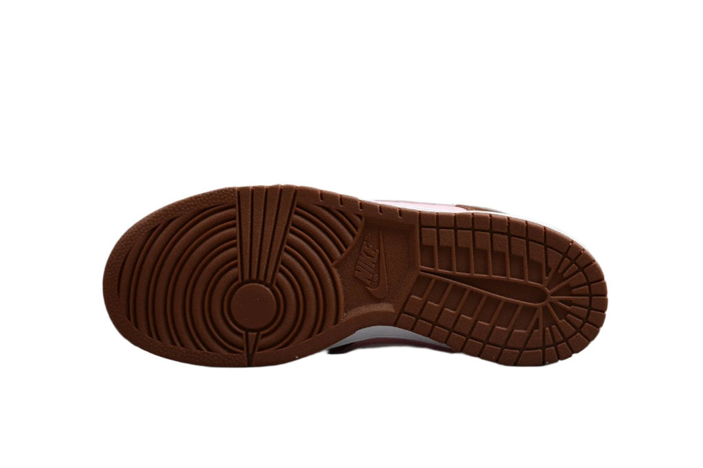 Nike Dunk Low  SB Brown Pink