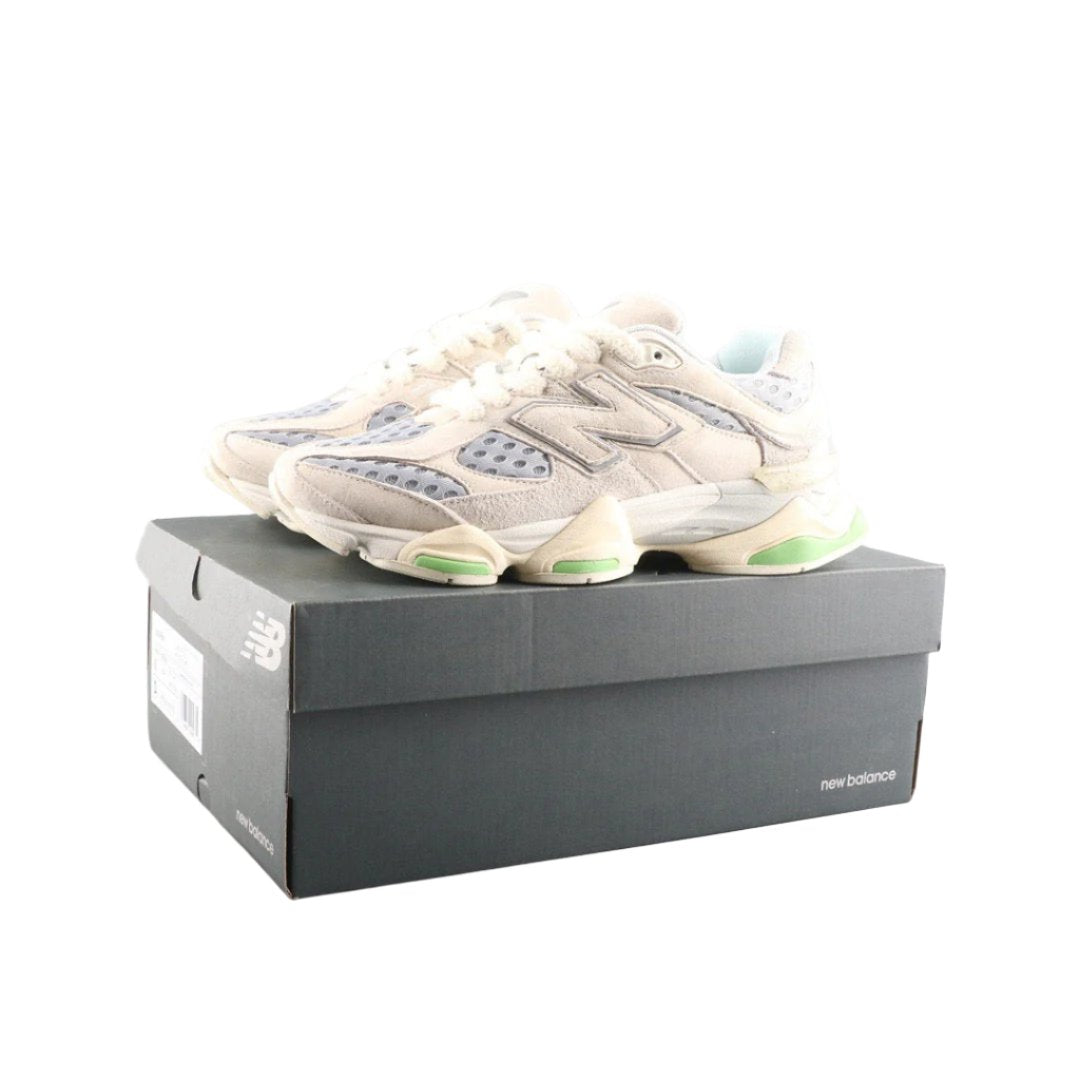 New Balance 9060 Bricks / Wood