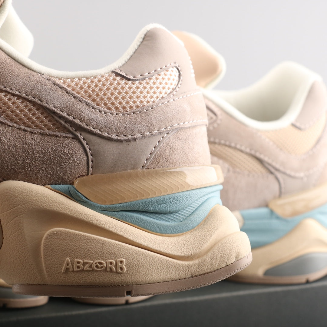 New Balance 9060 Ivory