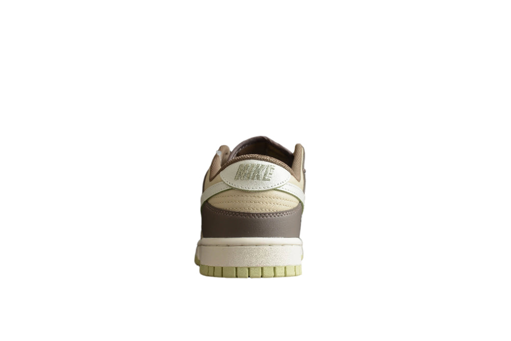 Nike Dunk Low SB Milk Tea