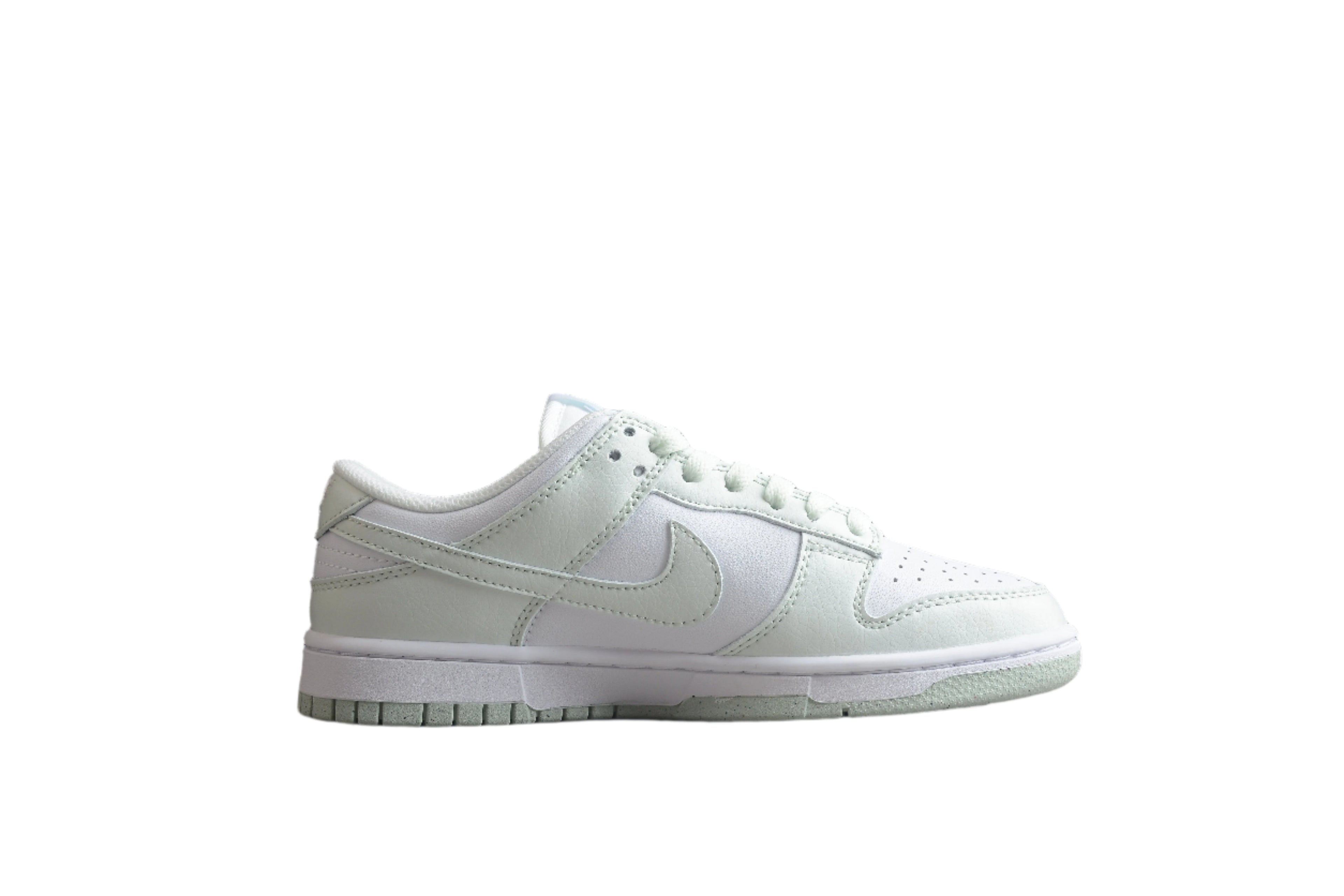 Nike Dunk Low SB Light Mint