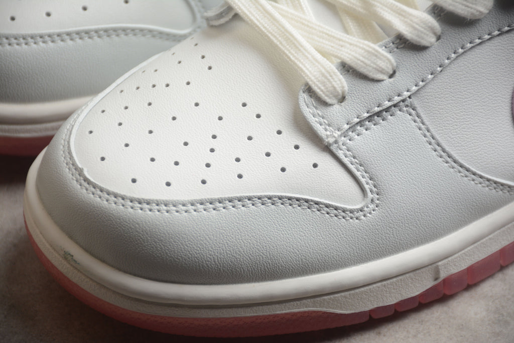 Nike Dunk Low  SB Grey / Pink