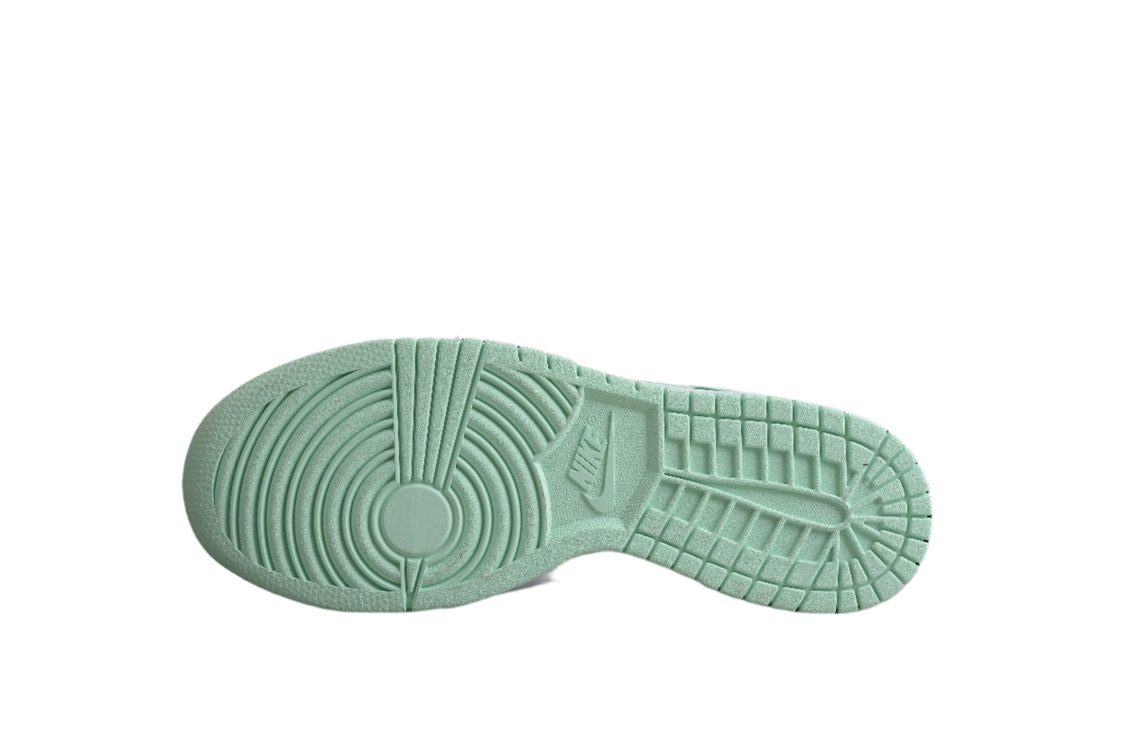Nike Dunk Low SB Light Menta