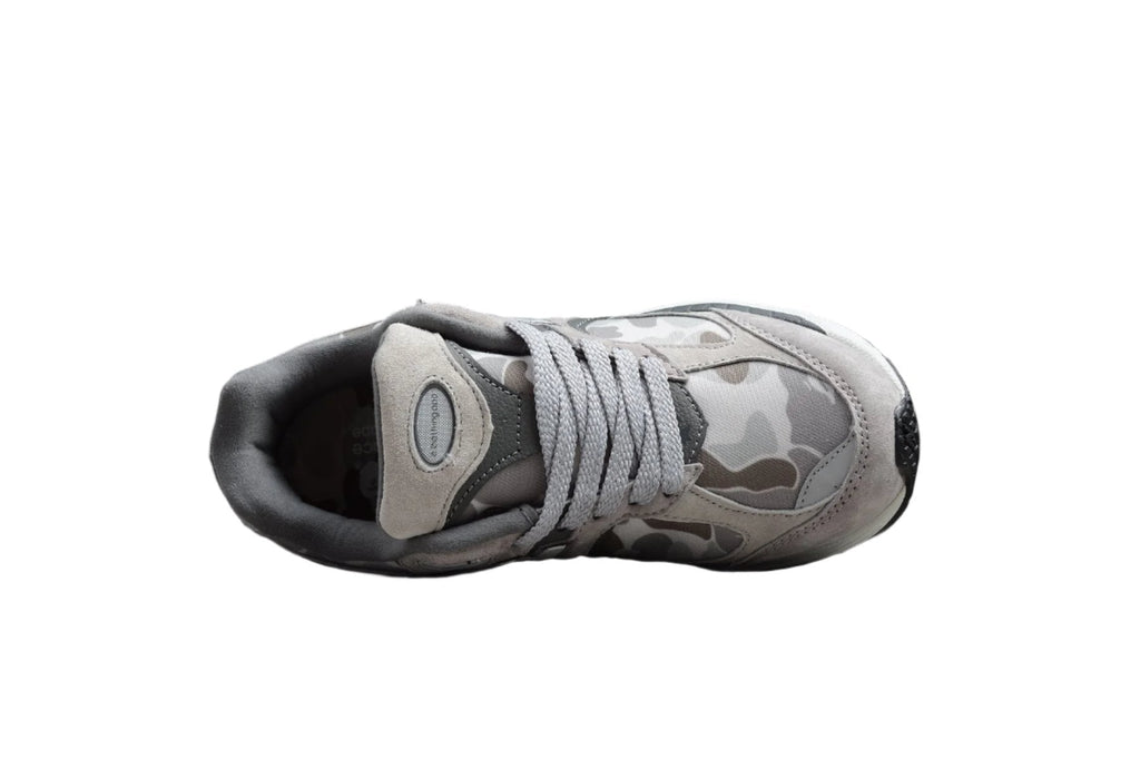 New Balance 2002R Grey