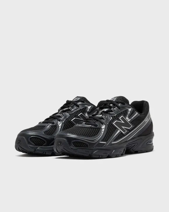 New Balance 740 Black