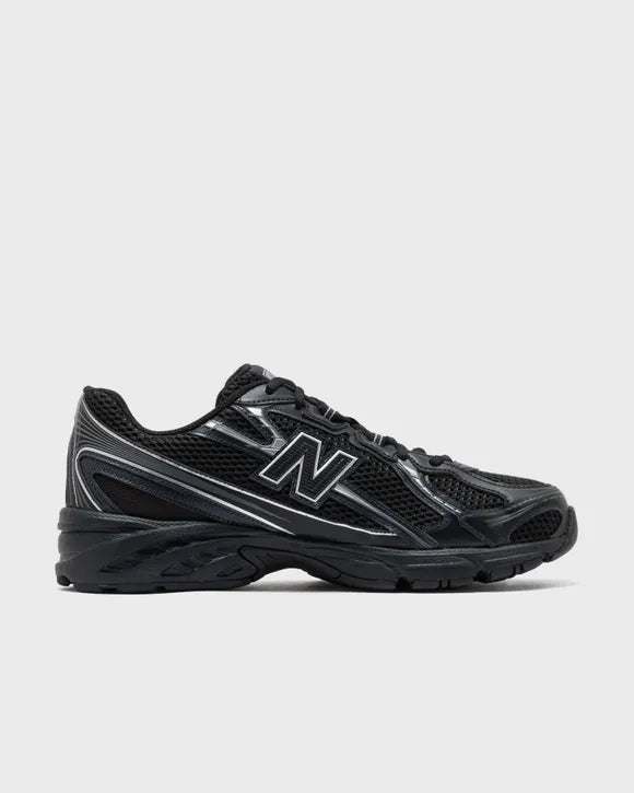 New Balance 740 Black