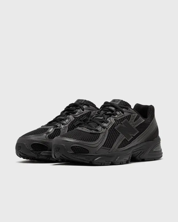 New Balance 740 Black