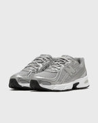 New Balance 740 Silver
