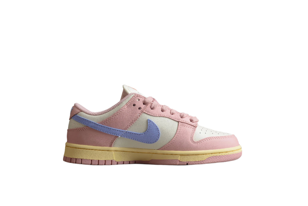Nike Dunk Low  SB Oxford Pink