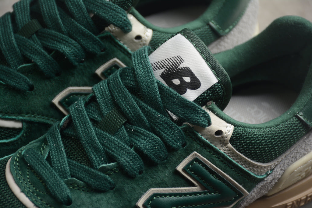 New Balance 574 Green