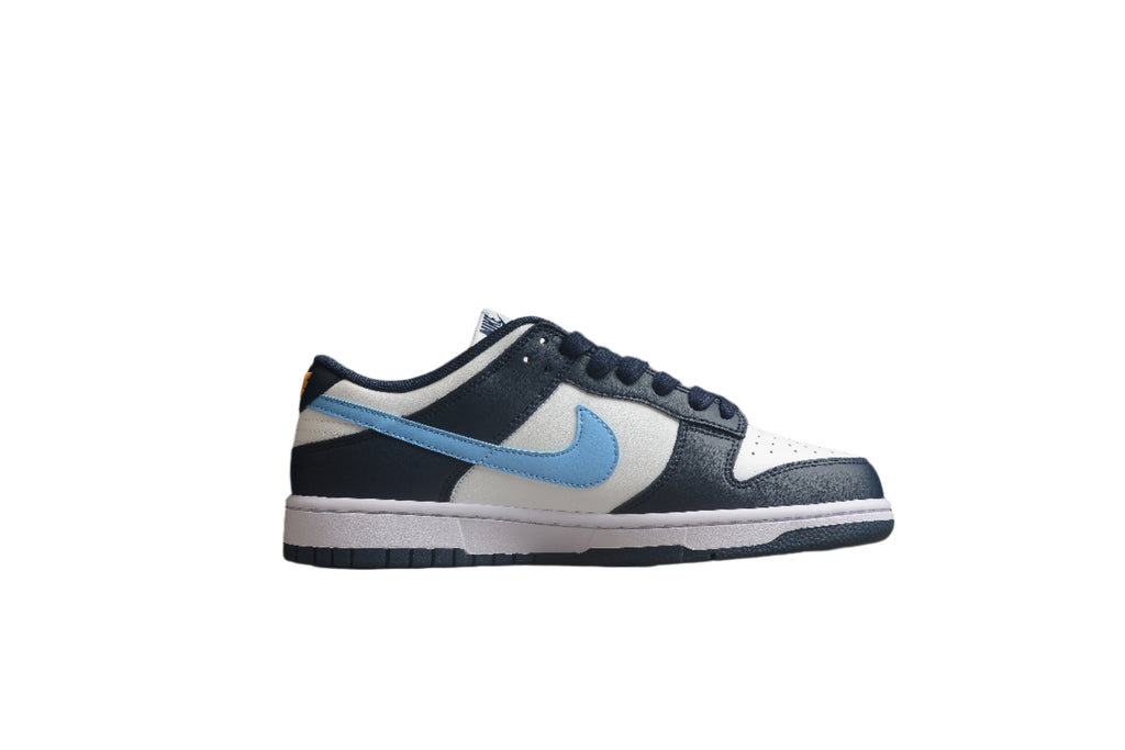 Nike Dunk Low SB Black / Light Blue