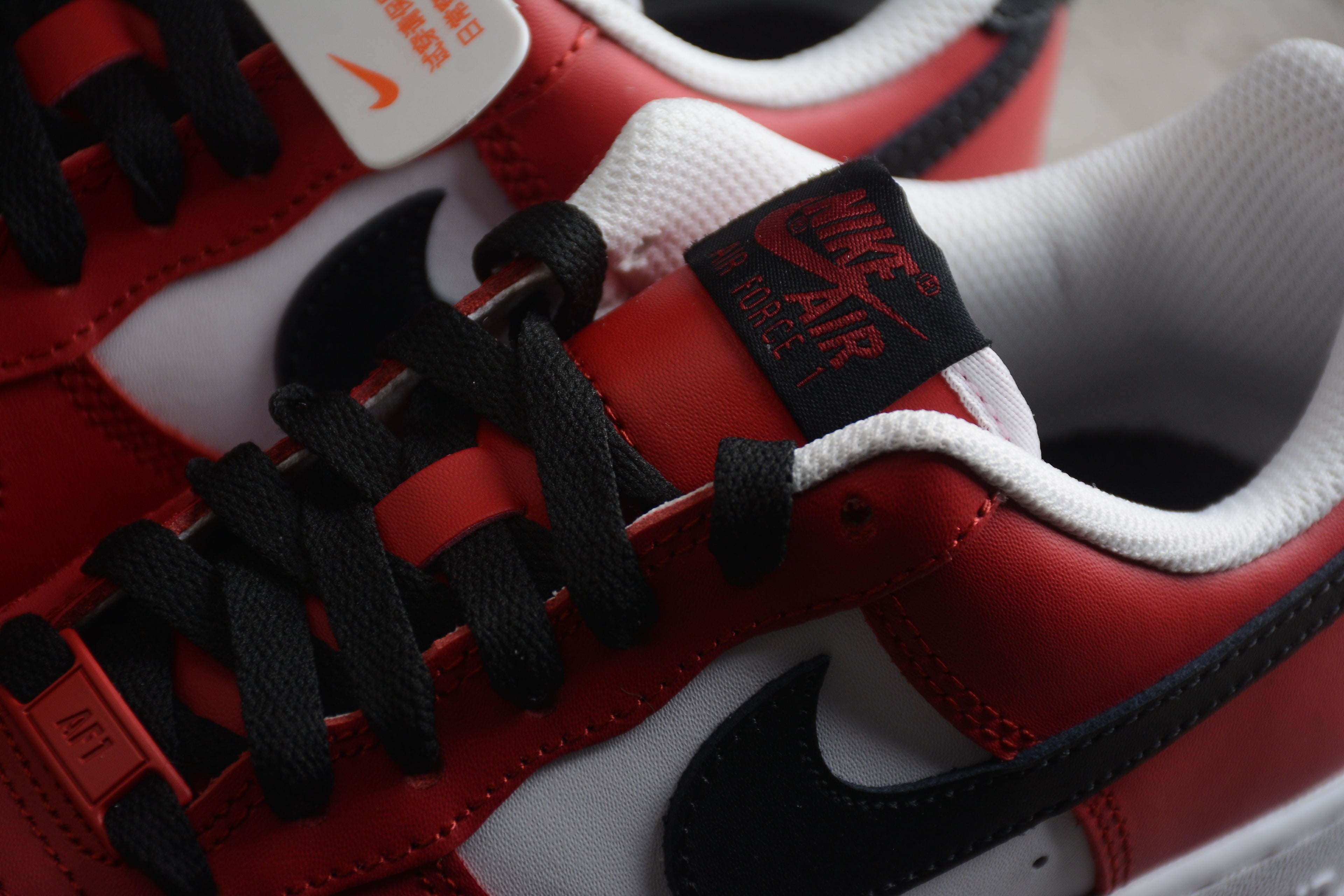 Nike Air Force One Red / White / Black