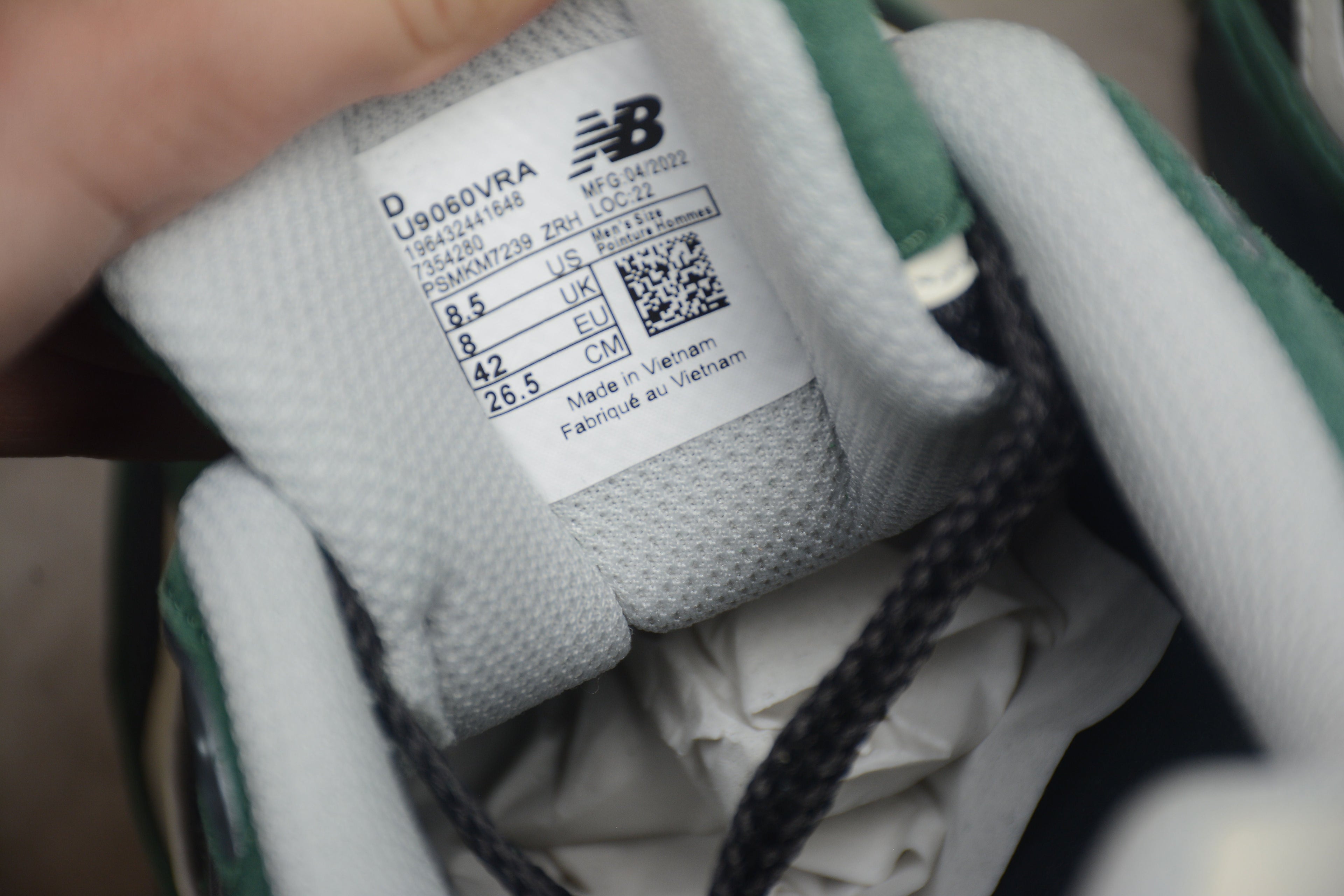 New Balance 9060 Team Forest Green