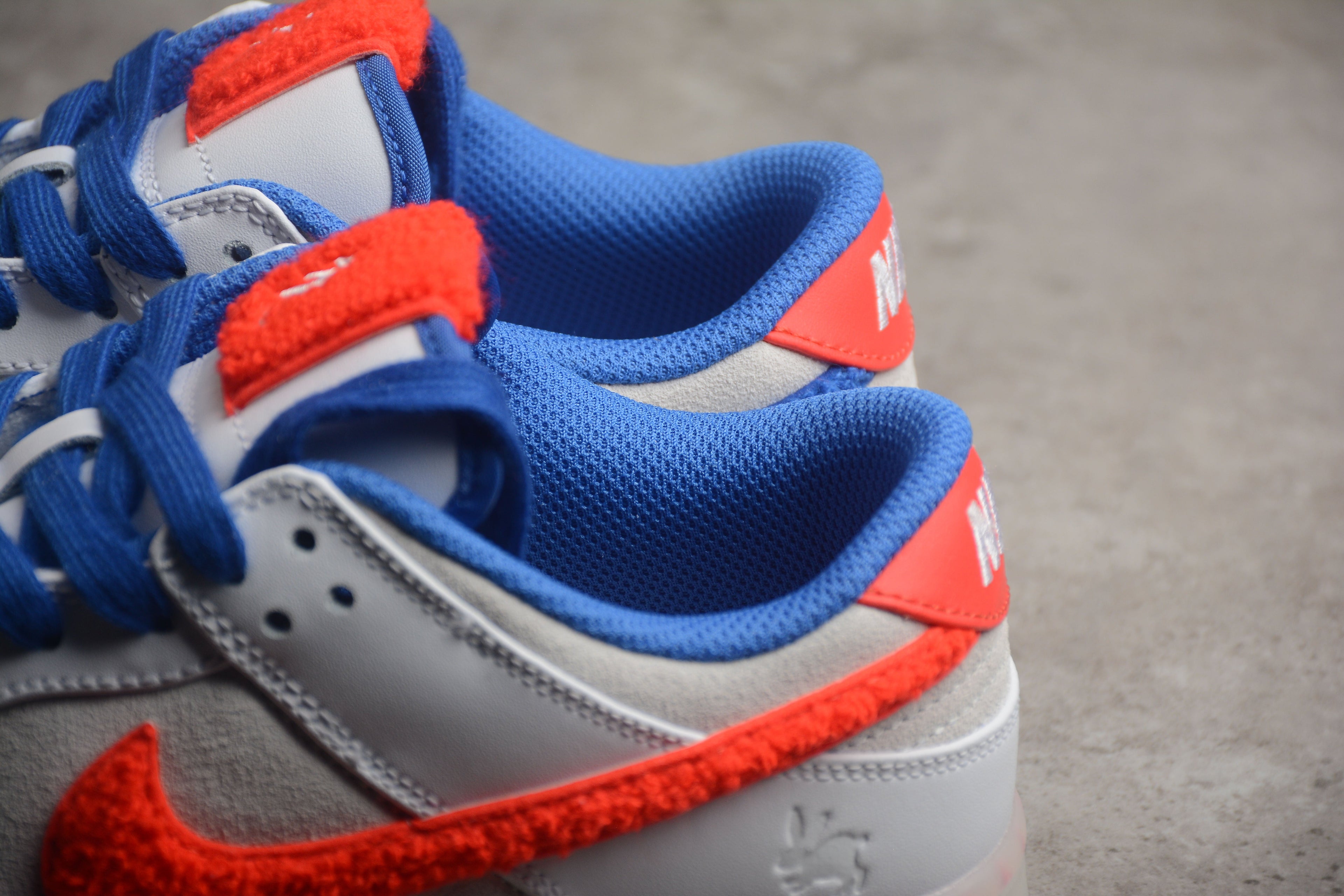 Nike Dunk Low  SB White / Crimson / Varsity Royal