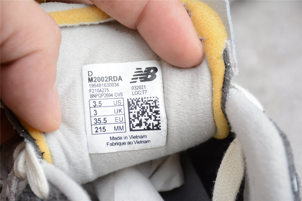 New Balance 2002R Grey
