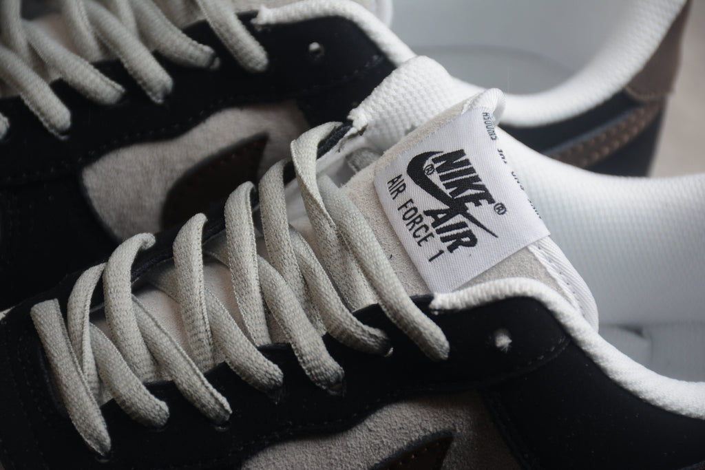 Nike Air Force One Black / Mocha