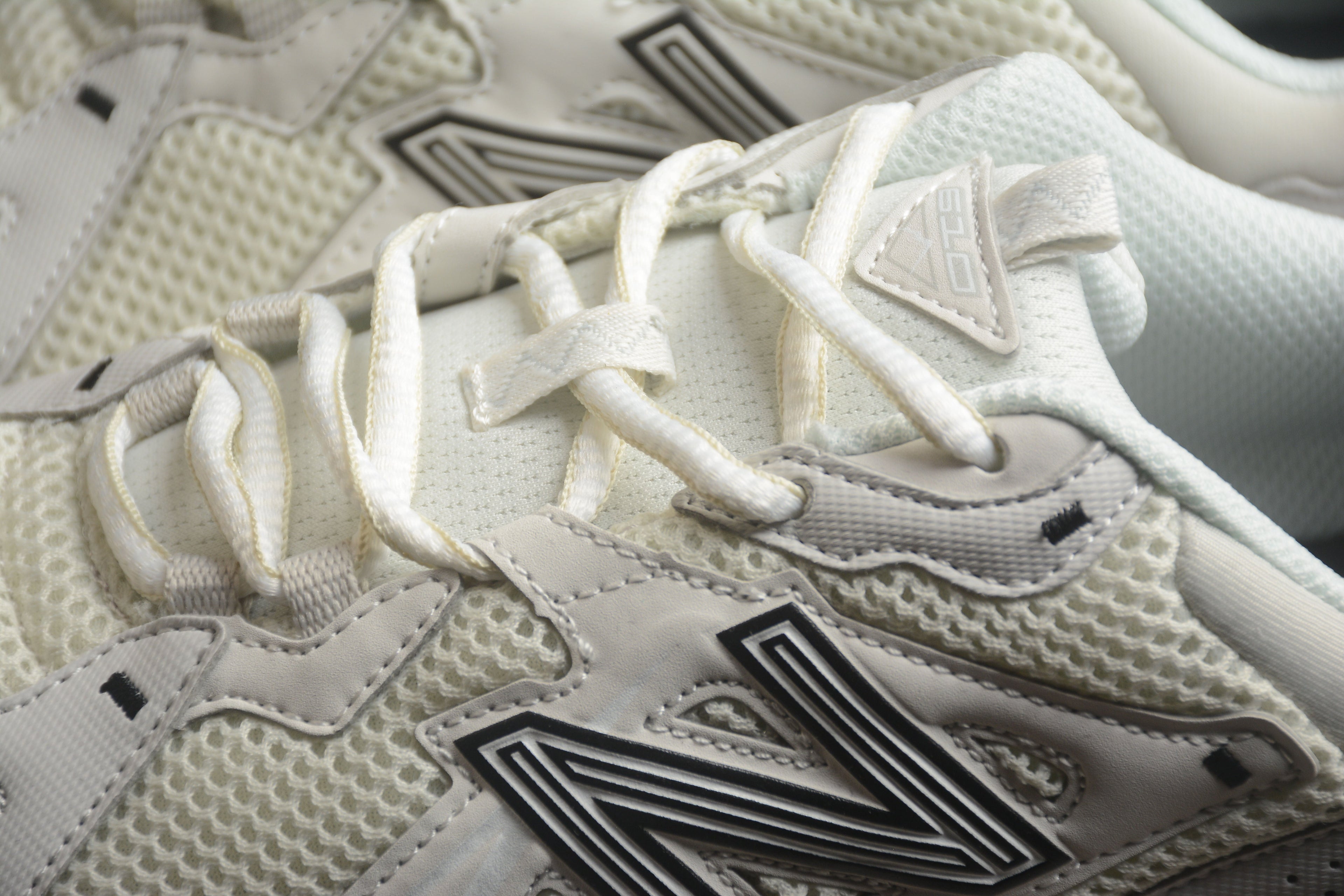 New Balance 610T White