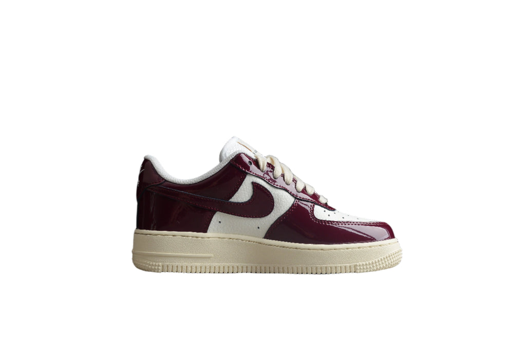 Nike Air Force One White / Burgundy