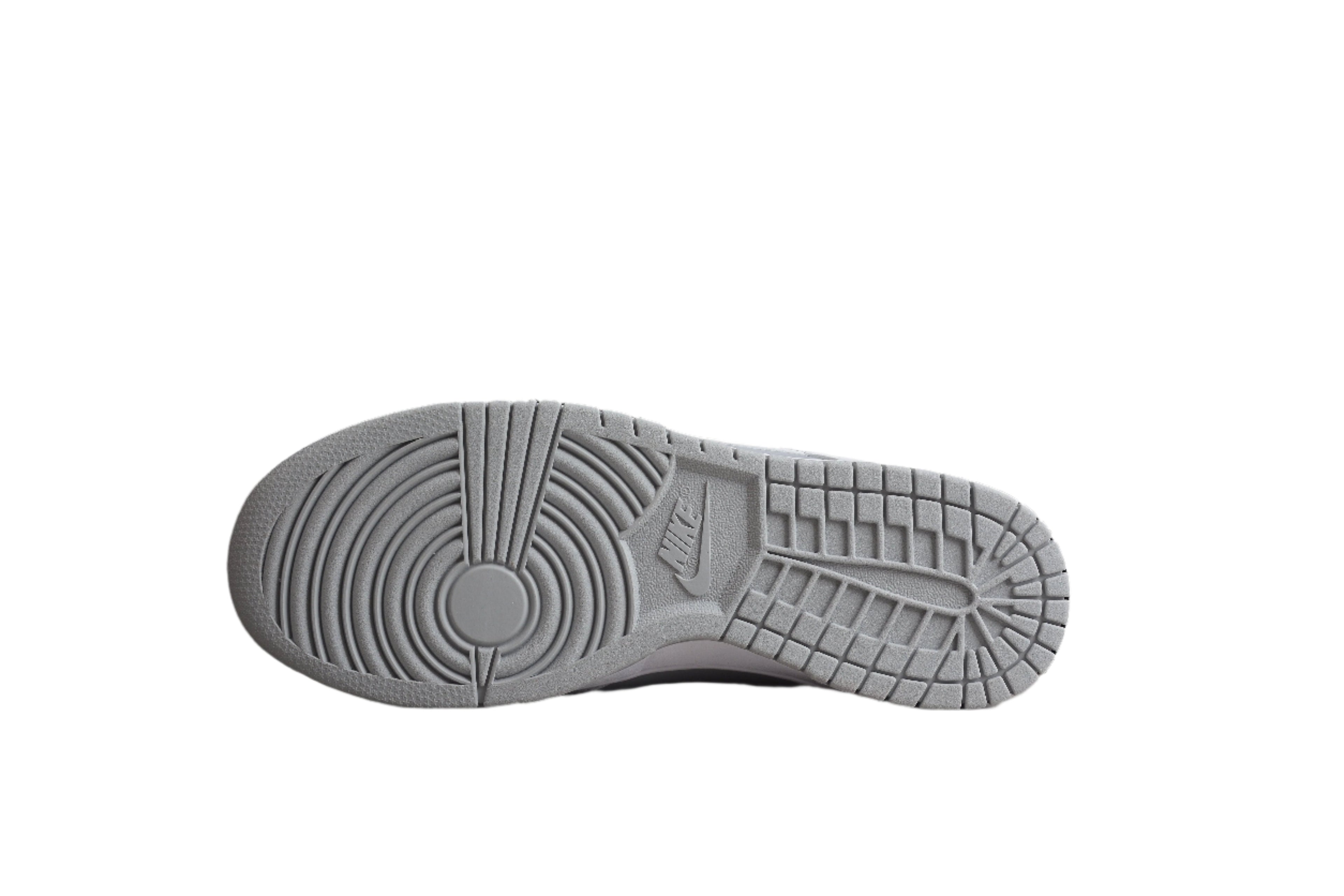 Nike Dunk Low SB Grey