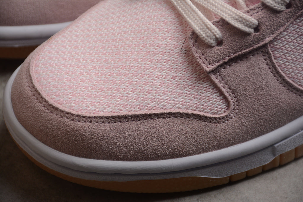 Nike Dunk Low  SB Pink Teddy Bear