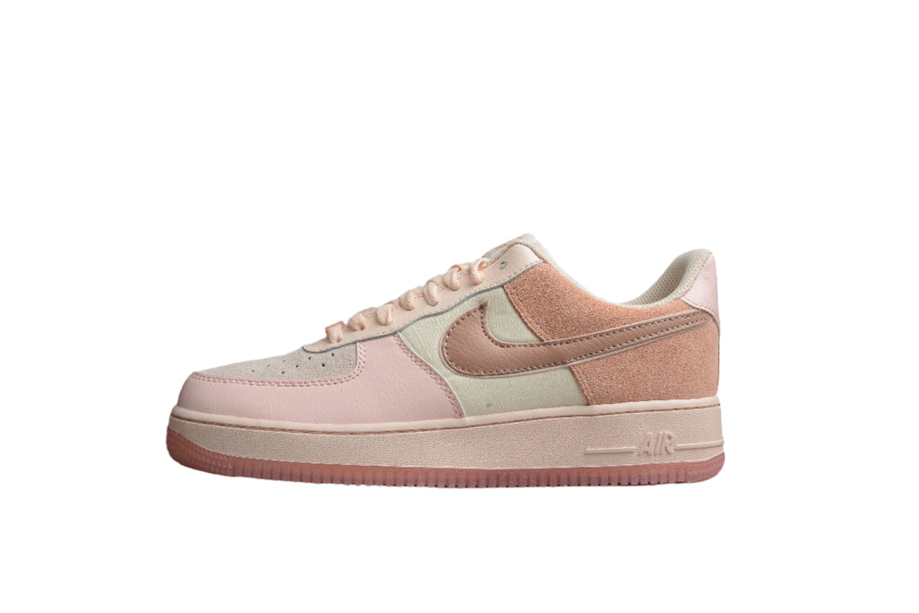 Nike Air Force One Beige / Pink