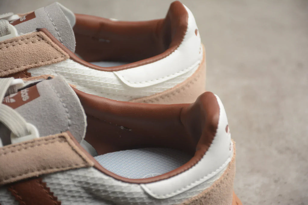 Adidas Retropy White / Brown