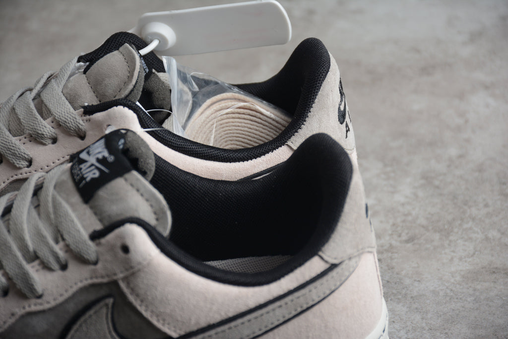 Nike Air Force One Light Grey