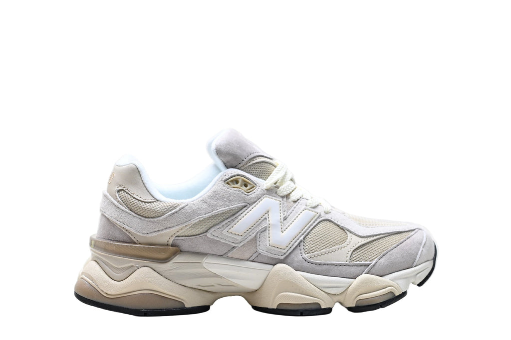 New Balance 9060 Oatmeal