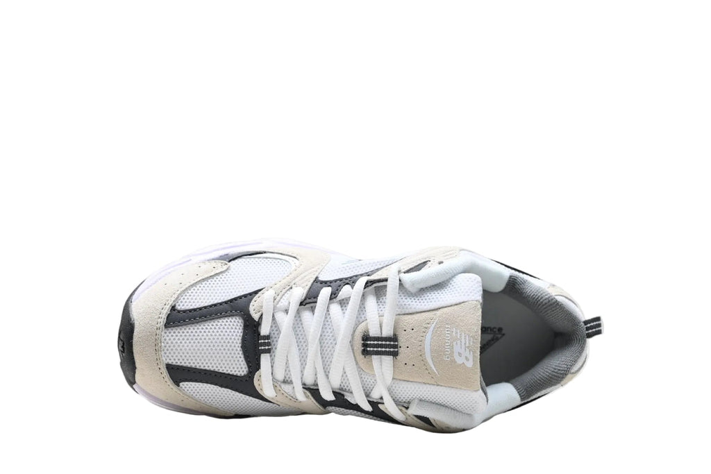 New Balance 530 Beige / Black