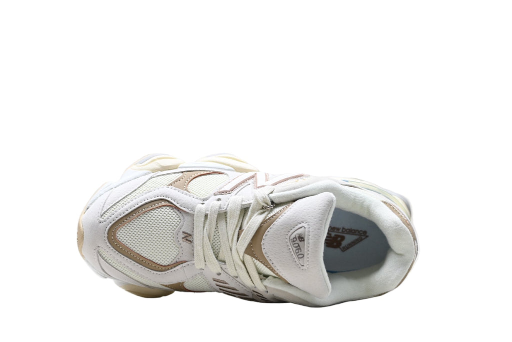 New Balance 9060 White / Beige