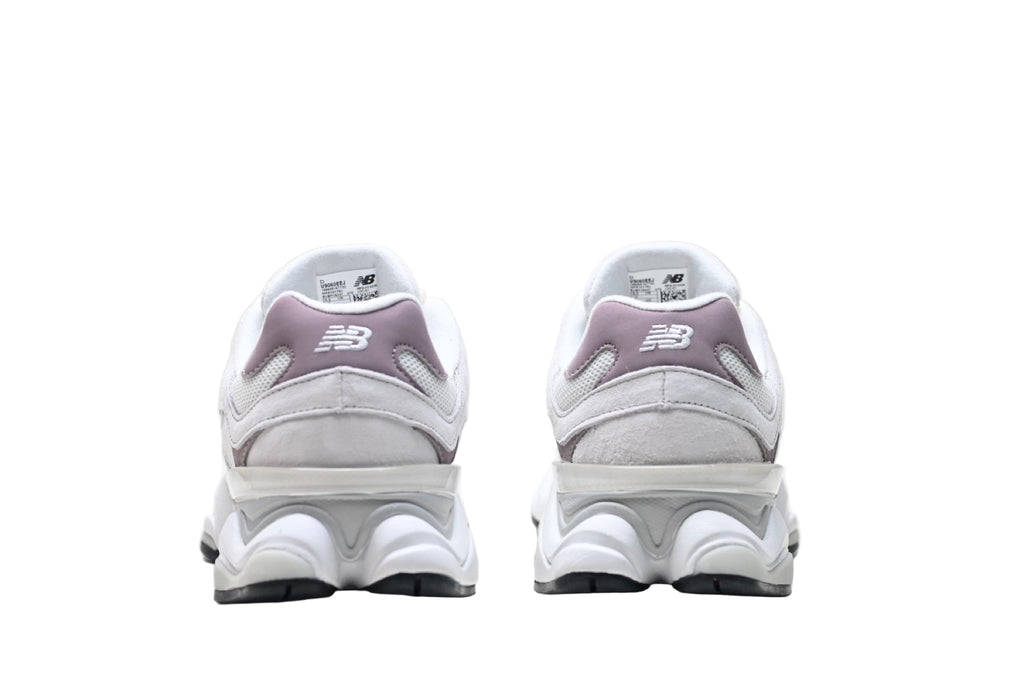 New Balance 9060 White / Pink