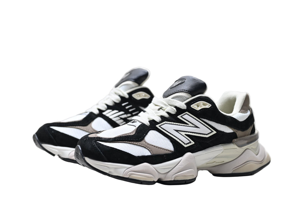 New Balance 9060 Black / White