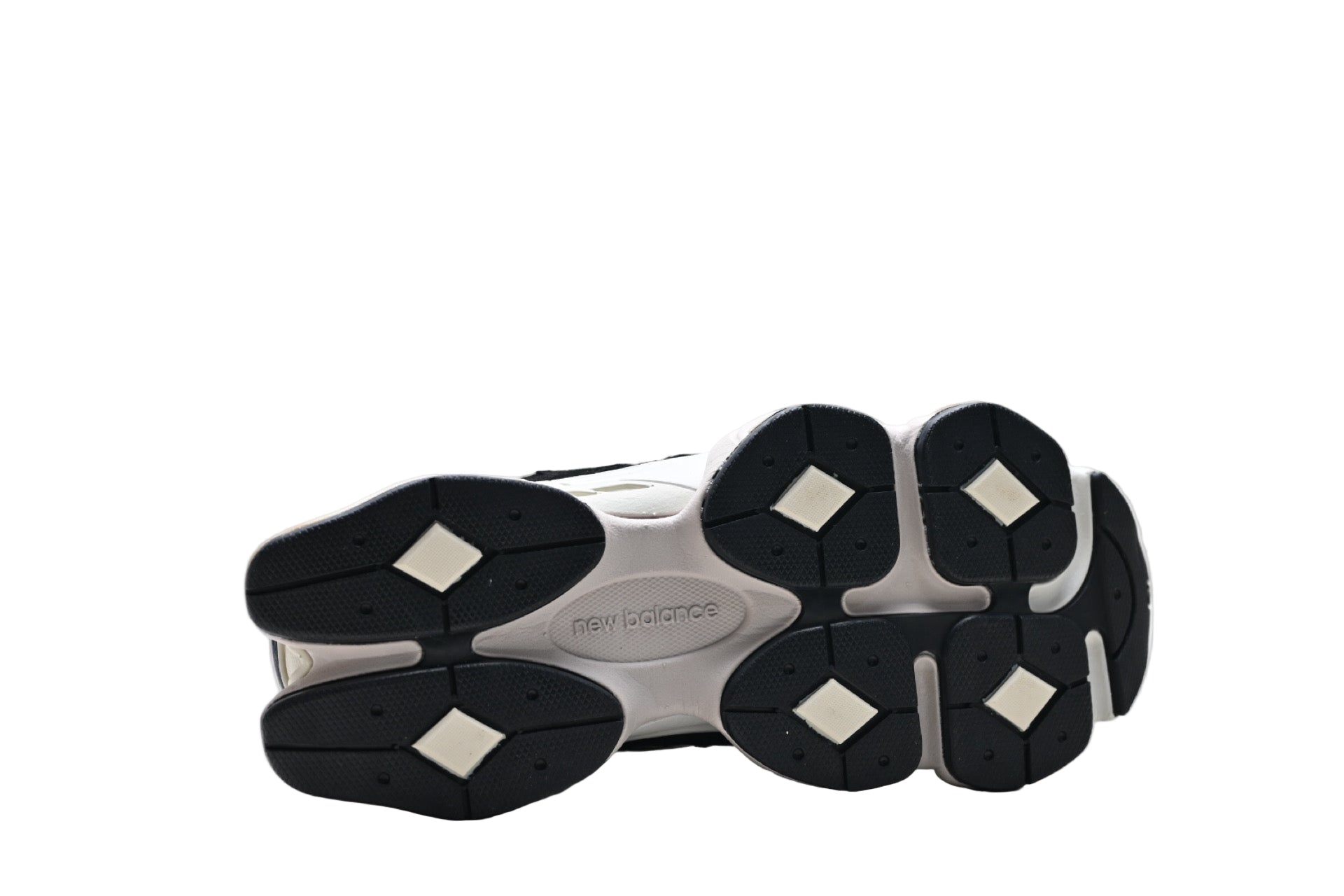 New Balance 9060 Black / White