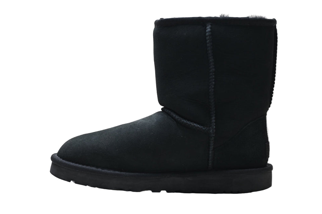 UGG Classic Short II Total Black