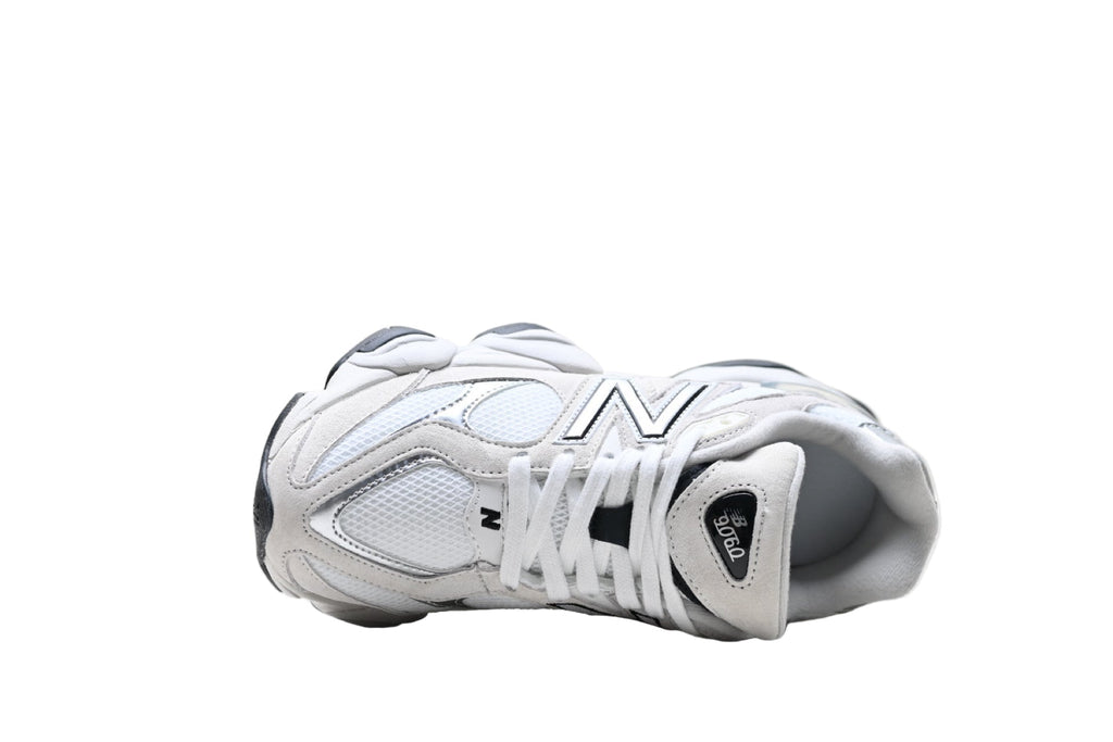 New Balance 9060 White / Silver Metallic