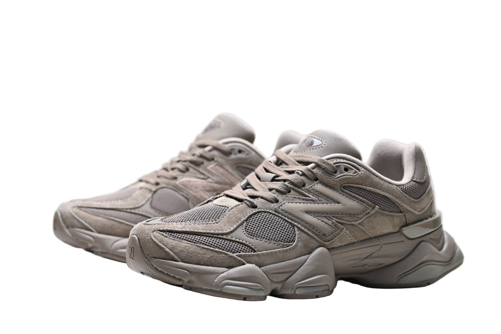 New Balance 9060 Magnet