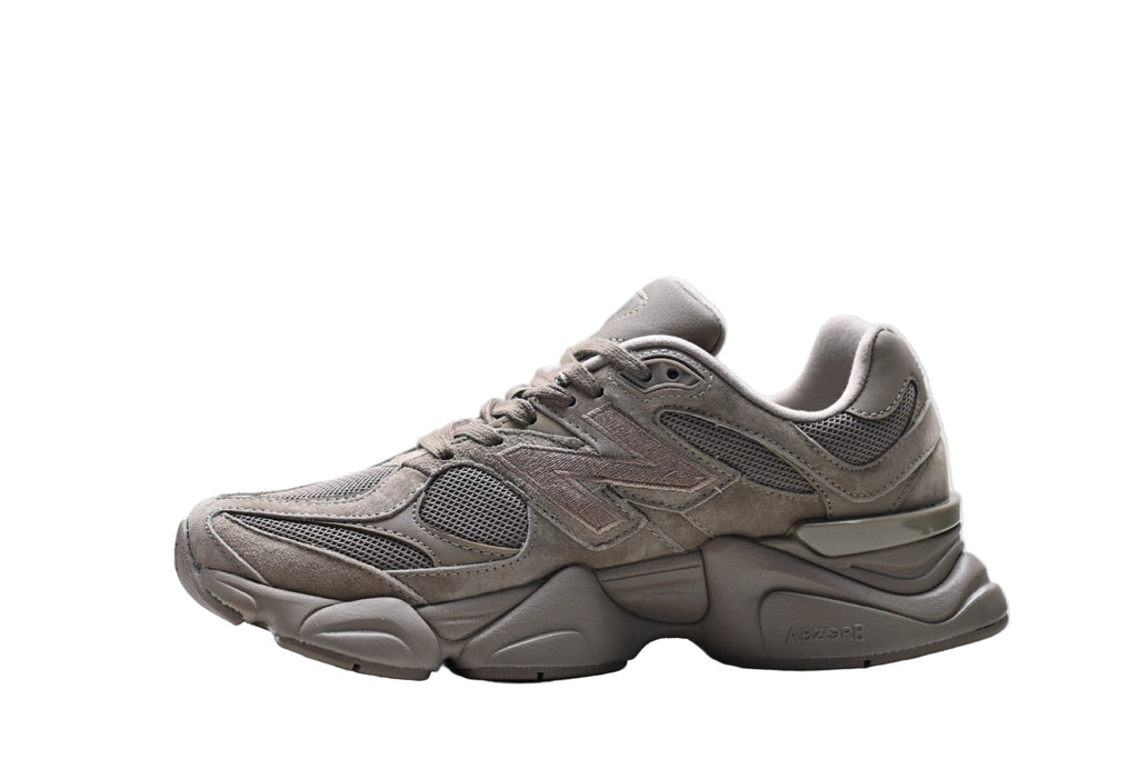 New Balance 9060 Magnet