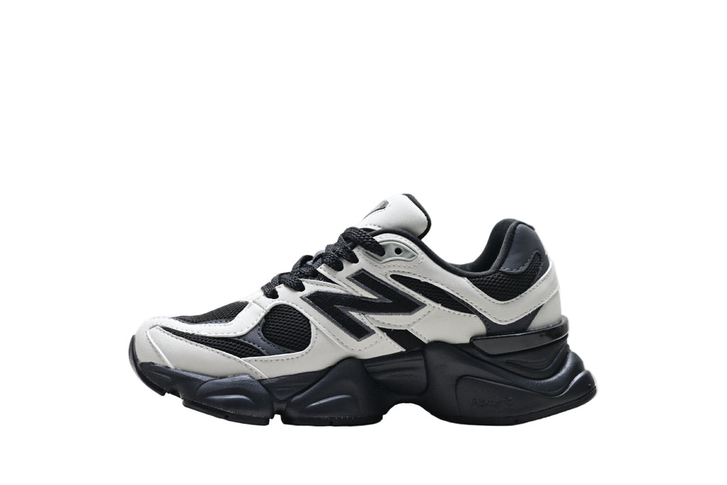 New Balance 9060 White / Black