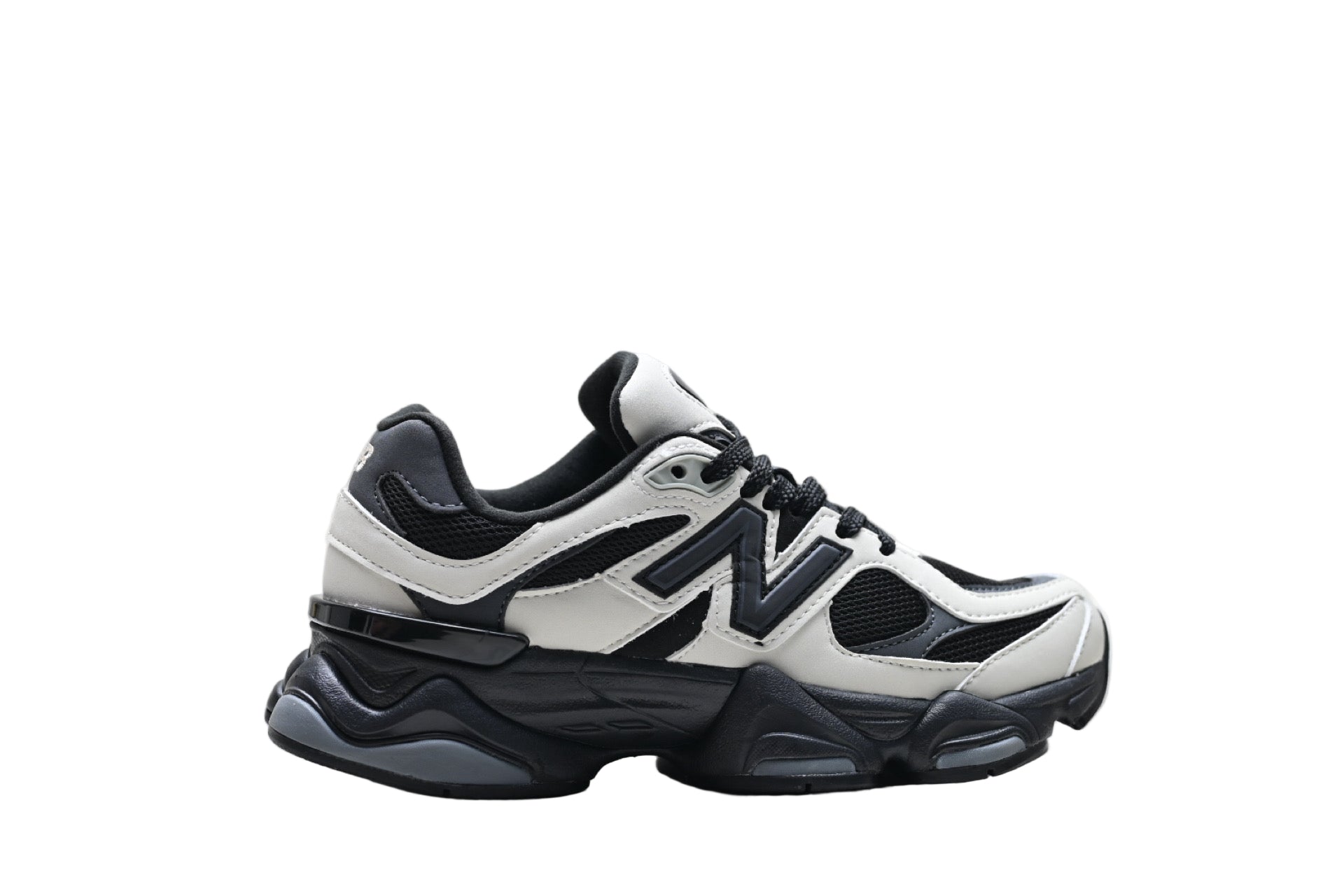 New Balance 9060 White / Black