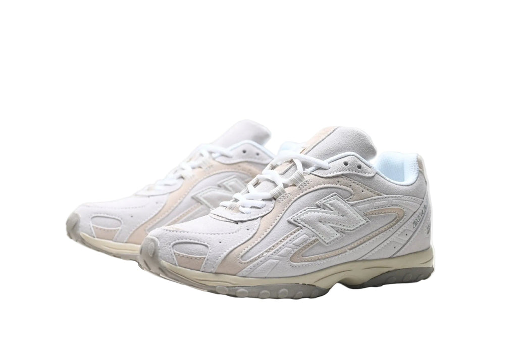 New Balance 204 L White