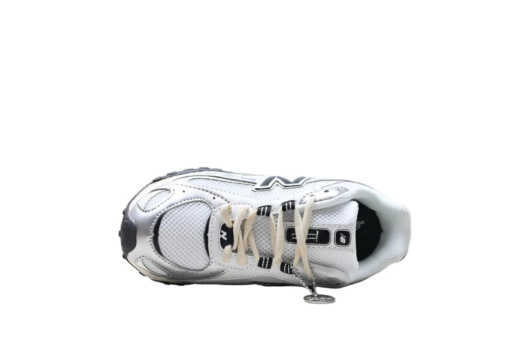 New Balance 204 L White / Silver