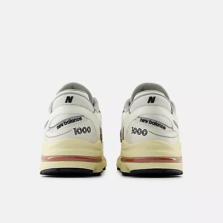 New Balance 1000 White / Red
