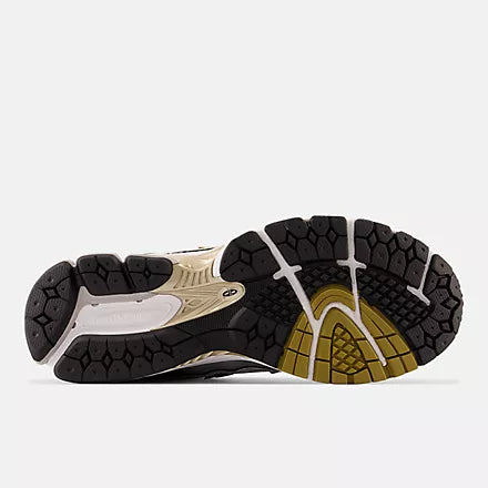 New Balance 1906R White / Gold