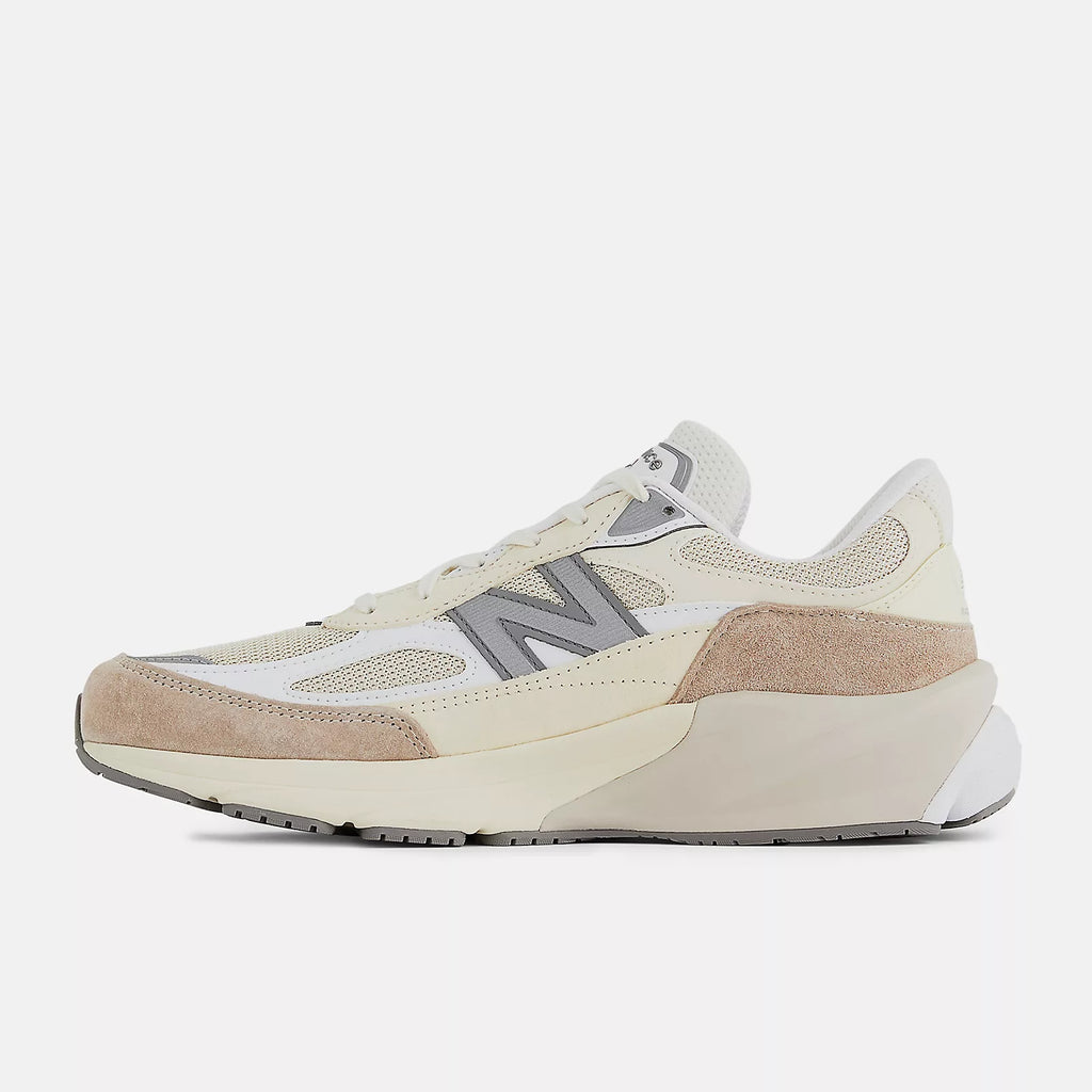 New Balance 990v6 Beige