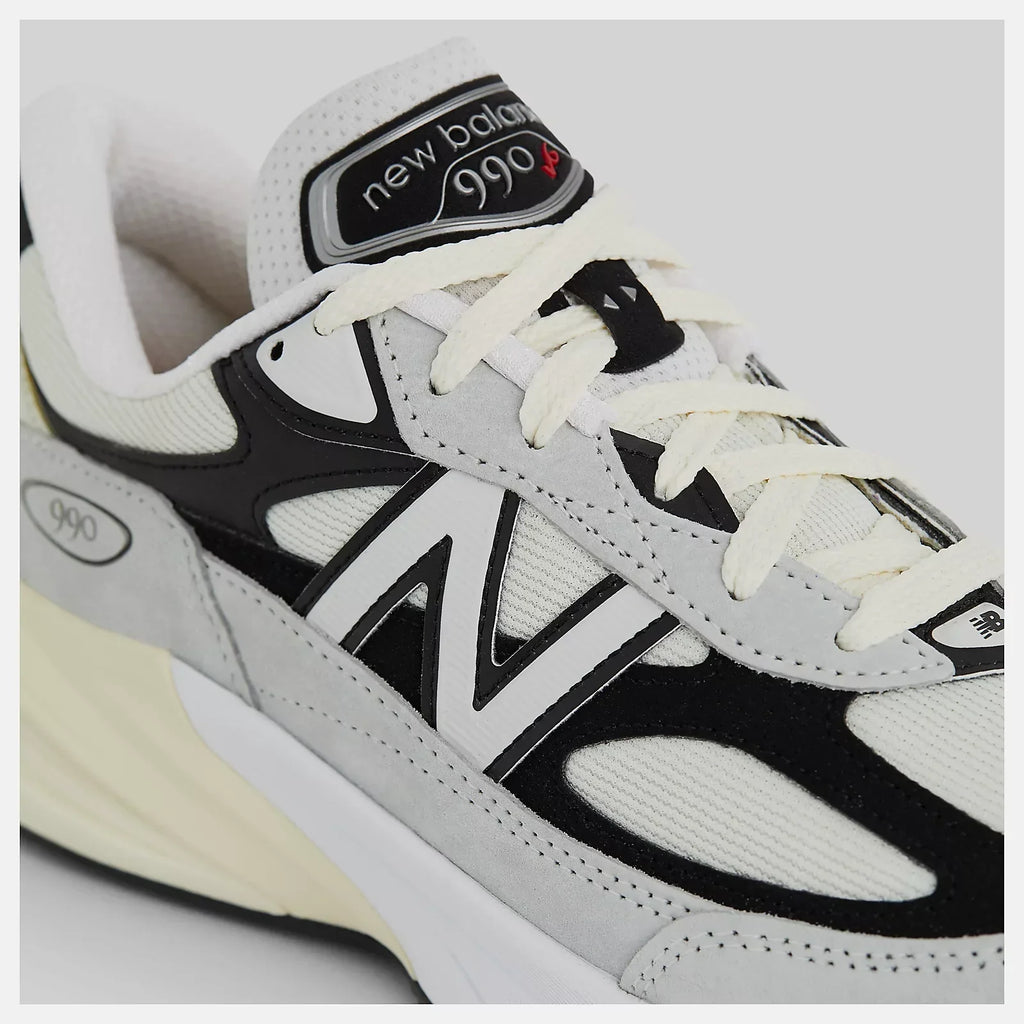 New Balance 9060 White / Black